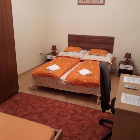 Piac Utcai Apartman Debrecen Exteriör bild