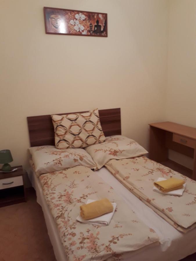 Piac Utcai Apartman Debrecen Exteriör bild