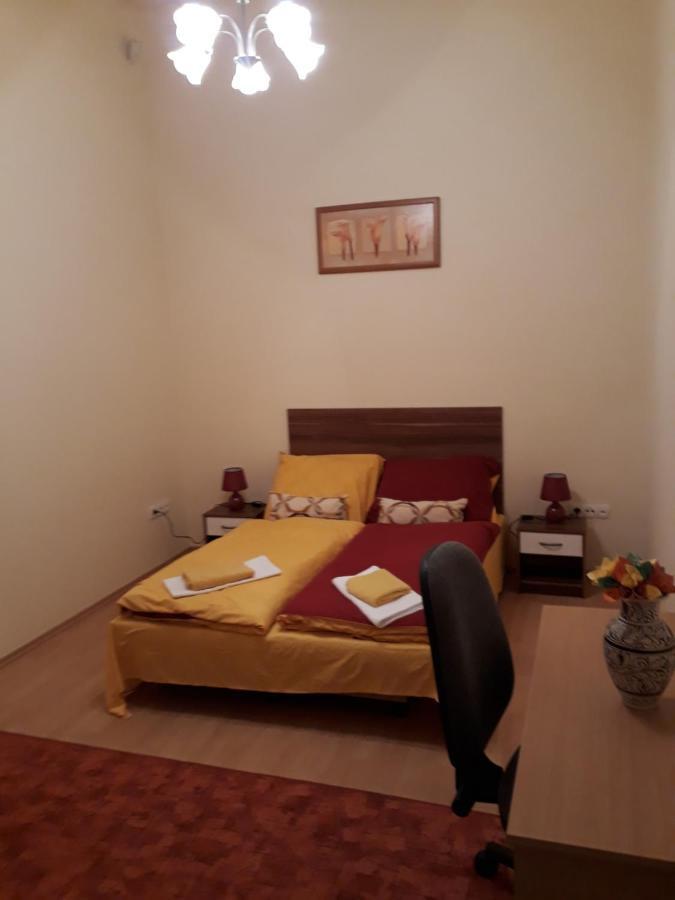 Piac Utcai Apartman Debrecen Exteriör bild