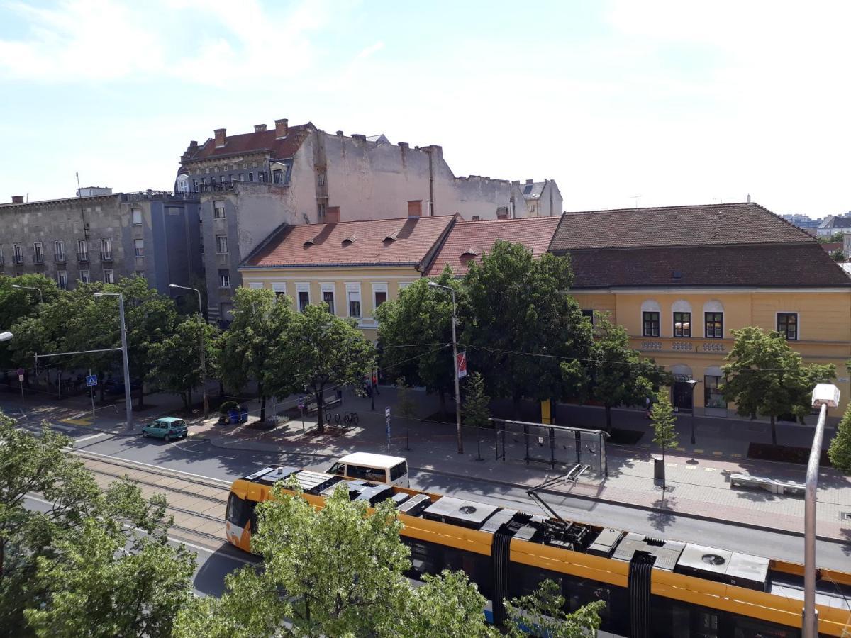 Piac Utcai Apartman Debrecen Exteriör bild