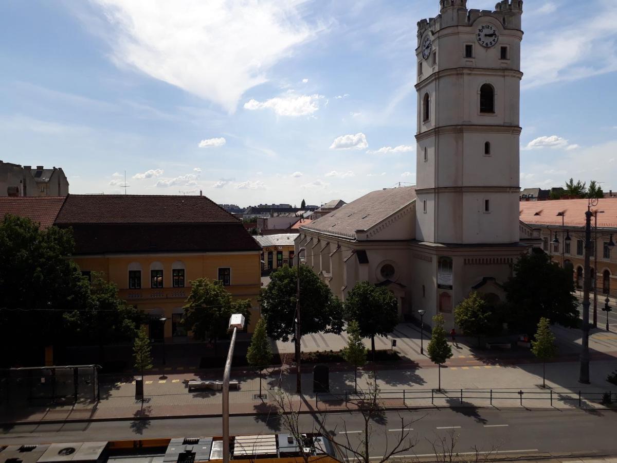 Piac Utcai Apartman Debrecen Exteriör bild